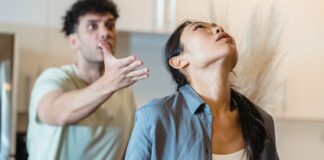 9 Signs Your Relationship Might Be Ending Soon relationship-ending-soon
