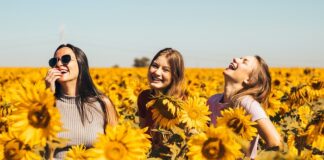 6 Small Changes To Bring Happiness Back Into Your Life women-happiness