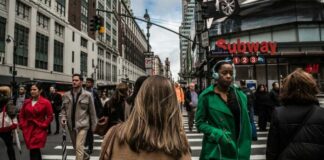To The Extroverts Who Struggle With Social Anxiety