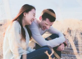 Does Being In Love Really Make You Happier?