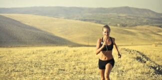5 Outdoor Workouts That Are More Fun Than Hitting The Gym woman-outdoor-workouts