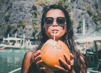 woman-wreck-your-vacation