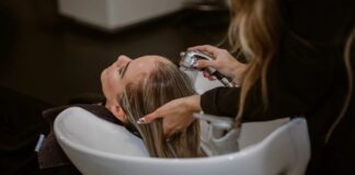 4 Tips For Choosing The Right Shampoo For Your Hair shampoo