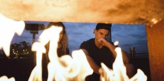 15 Red Flags You Shouldn’t Ignore In Relationships