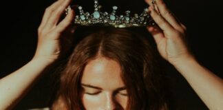 We Should Strive To Be Queens, Not Queen Bees