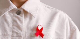 I Work In A HIV Clinic & Here’s My Story hiv-awareness