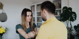 Lies Women Tell Themselves When They’re Stuck In Relationships With Controlling Men woman lies abusive man