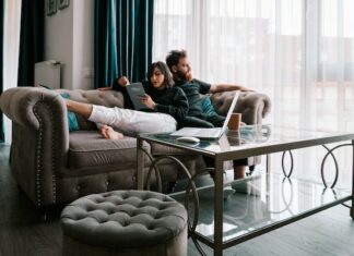 9 Signs You’re Ready To Move In With Each Other