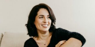 8 Ways To Be A Woman Whose Confidence Inspires Others