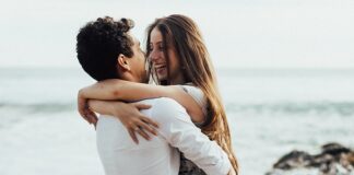 To All The Girls Looking For Love, Please Never Settle