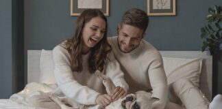 Why You Should Keep Your Relationship Private, Not Secret