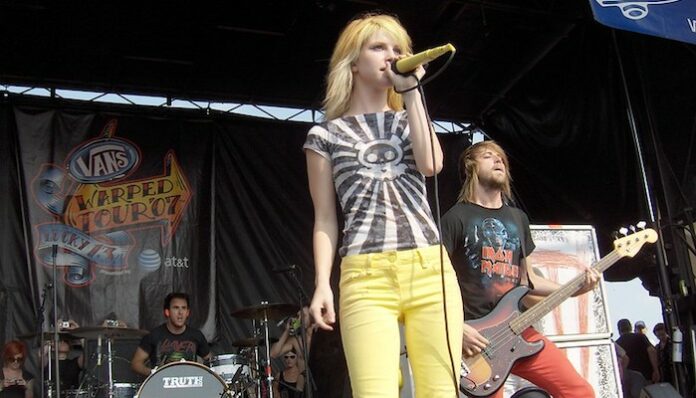 1040184294_234432749d_c paramore-depression