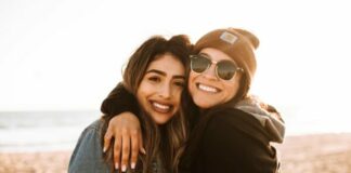 4 Signs You Have A Genuine Friend two-women-friendship