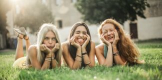 5 Thoughtful Things You Should Say To Your BFF