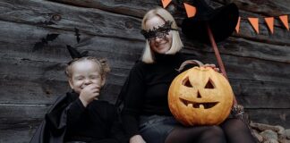 8 Unique & Easy DIY Halloween Costumes