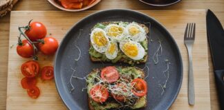 An Overthinker’s Guide To Making Delicious Breakfast Sandwiches