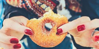 5 Reasons Your Sugar Cravings Are Out of Control