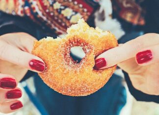 5 Reasons Your Sugar Cravings Are Out of Control