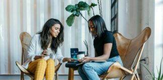 5 Reasons ‘Work Friends’ Are Amazing For Your Health work friends