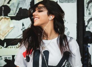 10 Amazing Songs From The 2000s You Should Listen To Right NowÂ