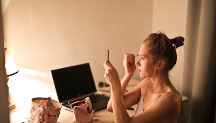 pexels-adrienn-638530-1523528 Applying Makeup Beauty Tips