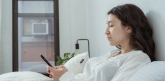 A Week of Improved Self-Care: My Experience With The Finch App Woman on Finch Self Care app