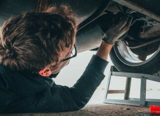 Should I Buy Car Spare Parts Online Or At An Offline Store? Replacing Car Parts After Buying Online