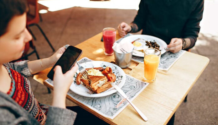pexels-wildlittlethingsphoto-693269 Couple Eating Out While Woman Takes Semaglutide