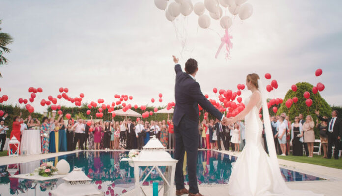 alvaro-cvg-mW8IZdX7n8E-unsplash Wedding Decor