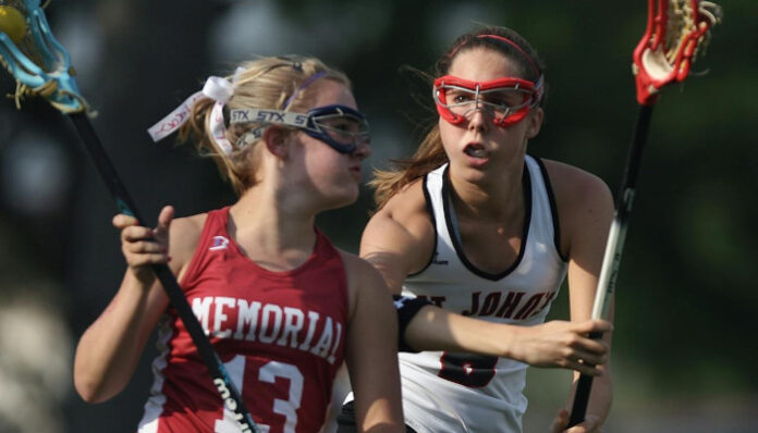 pexels-pixabay-207714 lacrosse women sports