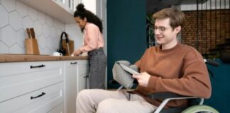What You Should Know About People Who Rely On Aide Care