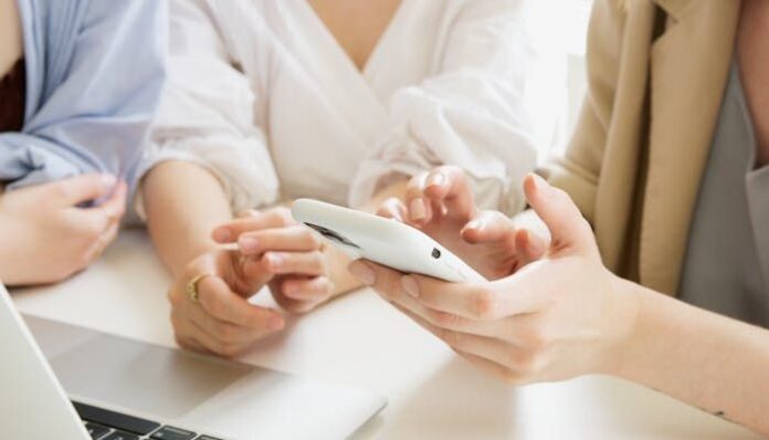 People Search Websites Friends Searching the Web for Old Classmate