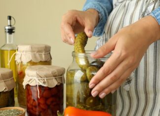 The 6 Best Recipes For Those Who Love Pickles & Jalapeños