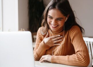 Start Your Next Conversation With A Random Video Chat Woman Enjoying Video Chat