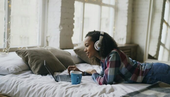 vitaly-gariev-1nzPgMno2uk-unsplash (1) (1) study music