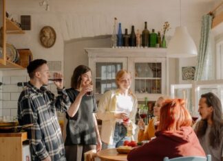 What I Learned From My First Roommate Disaster
