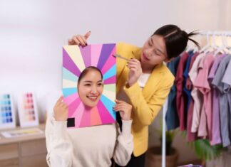 Performing color analysis