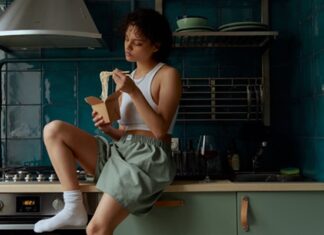 What Is Food Noise And What You Can Do To Quiet It