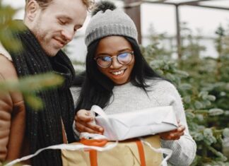 7 Funniest Gifts To Get Your Humorous Friend