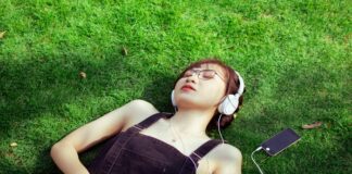 Sad Girls Rise: Why Listening To Sad Songs Is Good For Your Mind sad songs