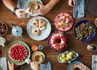 From Phirni To Cakes: Iftar Sweet Treats You’ll Love Group Enjoying Sweet Treats After Fasting