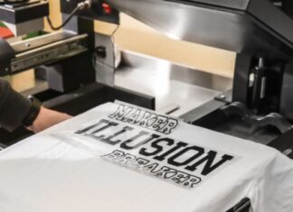 How Starting A Small T-Shirt Business Taught Me More Than I Expected T shirt maker