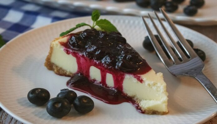 kelsey-todd-O5_Y3BmTl5Y-unsplash (1) (1) cheesecake