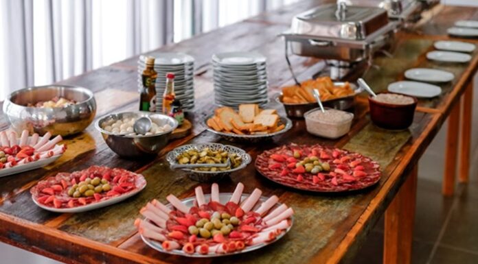 How To Plan A Buffet Without Overspending