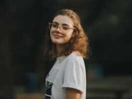Why Confidence Is More Attractive Than Perfection