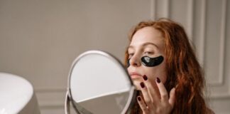 What Causes Eyelids To Look Heavy Or Droopy With Age?