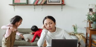 9 Daily Mantras For The Overwhelmed Working Mom