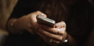 7 Questions To Ask Before Trusting Someone You Meet Online