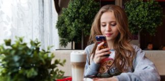 This App Will Send You Daily Positive And Motivational Texts