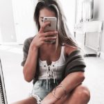 girl with phone